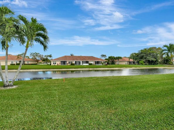 8280 Waterline Drive 101, Boynton Beach FL 33472