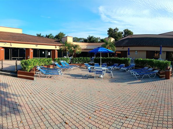 9421 E Sunrise Lakes Blvd 109, Sunrise FL 33322