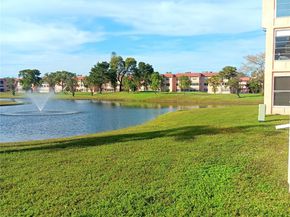 9421 E Sunrise Lakes Blvd 109, Sunrise FL 33322