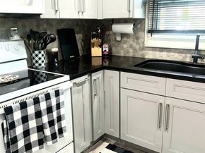 9421 E Sunrise Lakes Blvd 109, Sunrise FL 33322