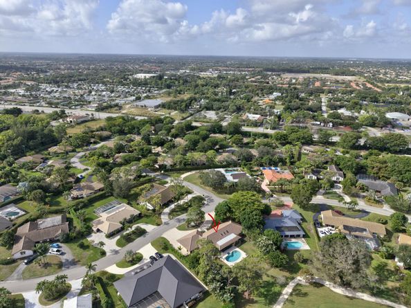 581 S Country Club Drive, Atlantis FL 33462