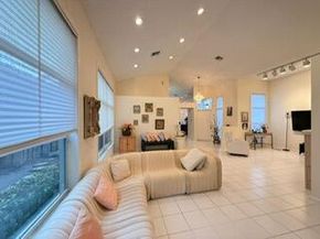 6668 NW 26th Way, Boca Raton FL 33496