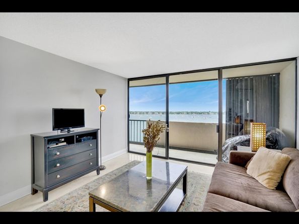 5200 N Flagler Dr 802, West Palm Beach FL 33407