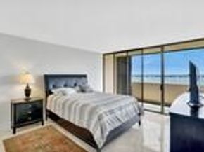 5200 N Flagler Dr 802, West Palm Beach FL 33407