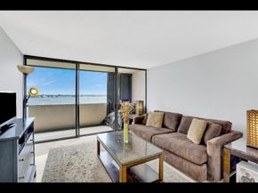 5200 N Flagler Dr 802, West Palm Beach FL 33407