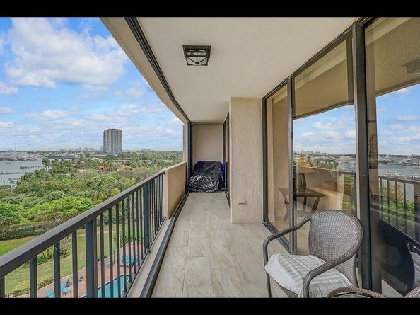 5200 N Flagler Dr 802, West Palm Beach FL 33407