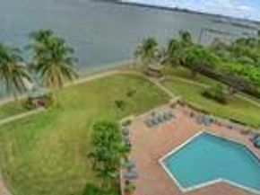 5200 N Flagler Dr 802, West Palm Beach FL 33407