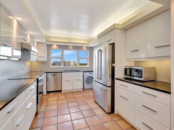 200 Macfarlane Drive N905, Delray Beach FL 33483