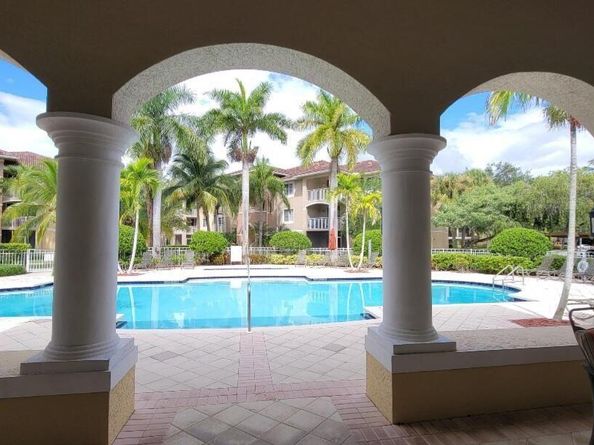 6533 Emerald Dunes Drive 304, West Palm Beach FL 33411