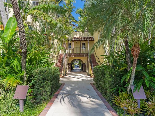 301 Australian Avenue 303, Palm Beach FL 33480