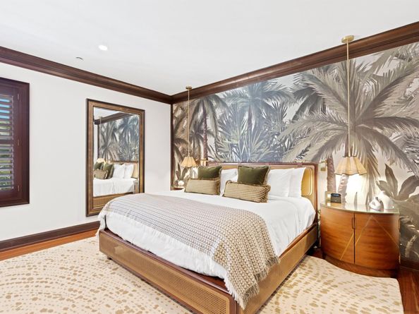 301 Australian Avenue 303, Palm Beach FL 33480