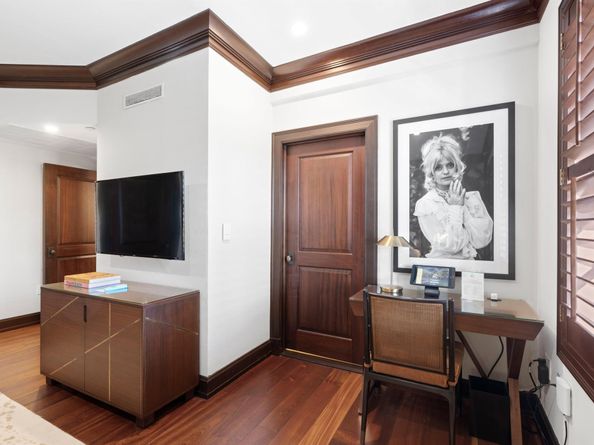 301 Australian Avenue 303, Palm Beach FL 33480