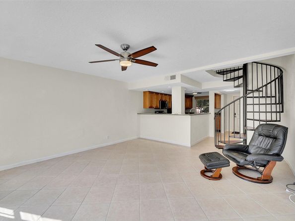 650 Tennis Club Dr 305, Fort Lauderdale FL 33311