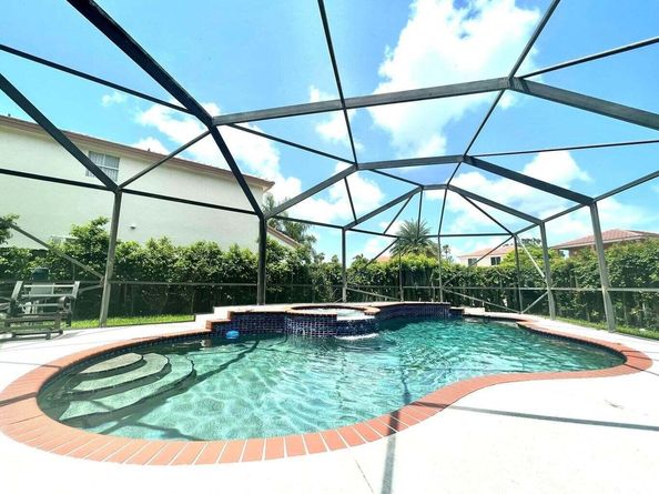 3123 Sunset Lane, Margate FL 33063