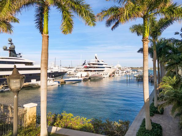 3960 N Flagler Drive 301, West Palm Beach FL 33407