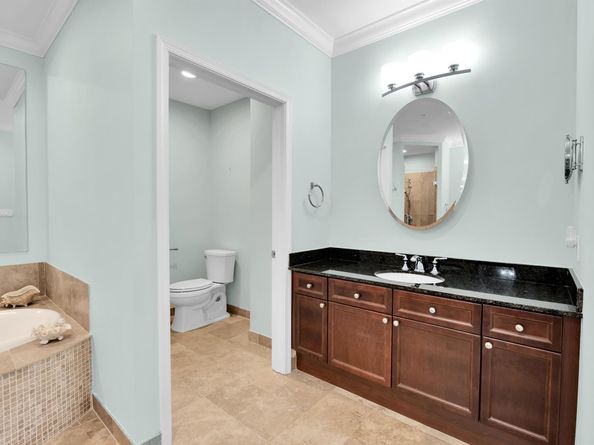 3960 N Flagler Drive 301, West Palm Beach FL 33407