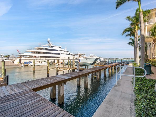 3960 N Flagler Drive 301, West Palm Beach FL 33407