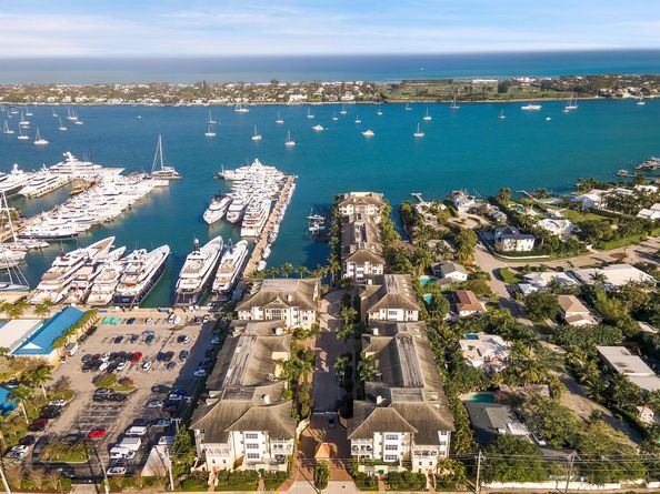 3960 N Flagler Drive 301, West Palm Beach FL 33407