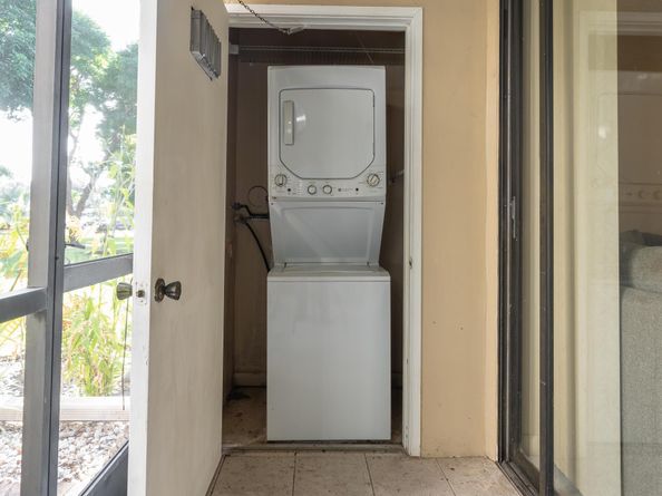 5250 Las Verdes Cir Circle 116, Delray Beach FL 33484