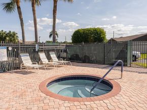 5250 Las Verdes Cir Circle 116, Delray Beach FL 33484