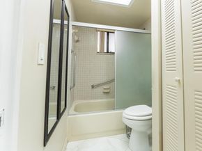 5250 Las Verdes Cir Circle 116, Delray Beach FL 33484