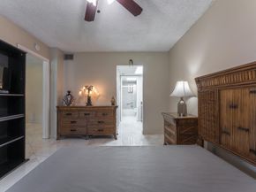 5250 Las Verdes Cir Circle 116, Delray Beach FL 33484