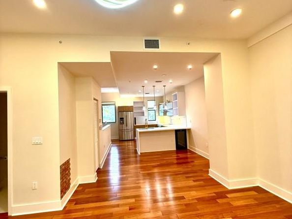 548 SE 1st Cir, Pompano Beach FL 33060