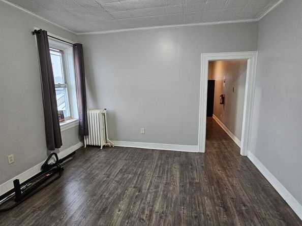 201 45th St E8, Union City NJ 07087