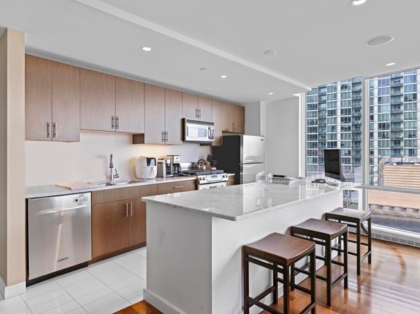 20 Newport Parkway 1108, Jersey City NJ 07310