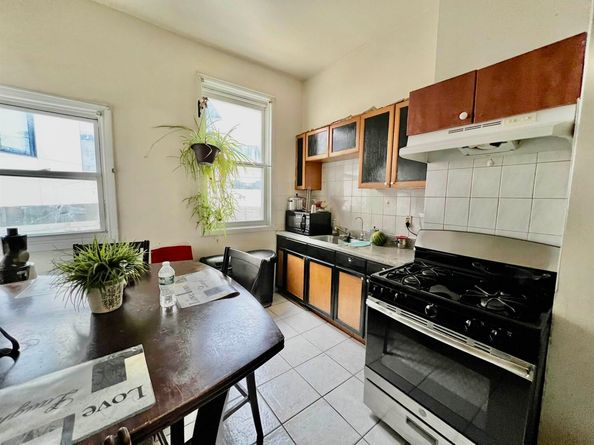 2808 Palisade Ave, Weehawken NJ 07086