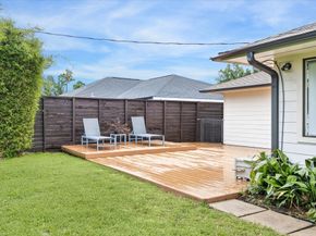 6230 Waltway Drive, Houston TX 77008