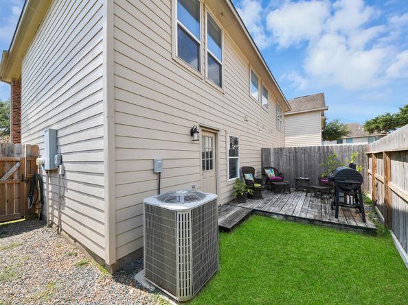 6222 Skyline Drive 26, Houston TX 77057