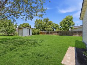7429 W Knoll Street, Houston TX 77028