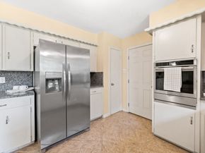 9766 Cedardale Drive, Houston TX 77055