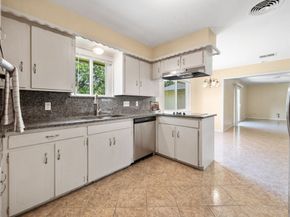 9766 Cedardale Drive, Houston TX 77055