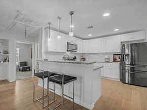 6834 New York Street, Houston TX 77021