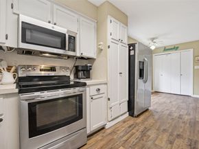 5015 Blueberry Hill Drive, Houston TX 77084
