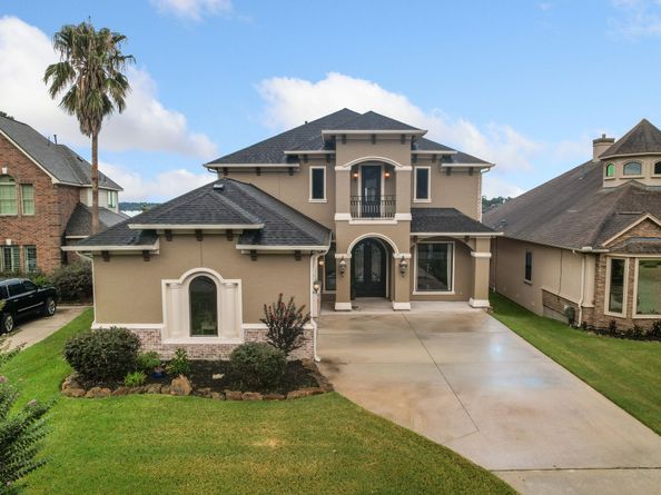8834 Cross Country Drive, Houston TX 77346