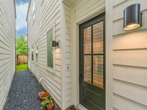 801 Fisher Street A, Houston TX 77018