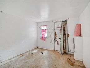 2127 Pearl Street, Houston TX 77029