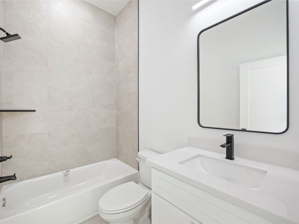 4202 Kewanee Street AD, Houston TX 77051
