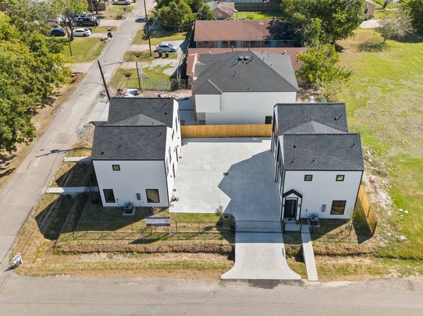 4202 Kewanee Street AD, Houston TX 77051