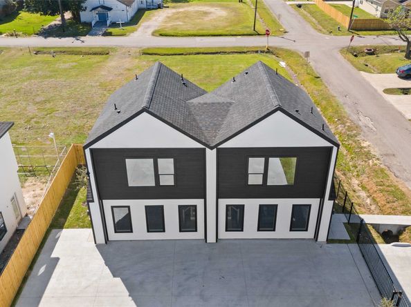 4202 Kewanee Street AD, Houston TX 77051