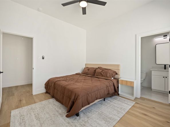 4202 Kewanee Street AD, Houston TX 77051