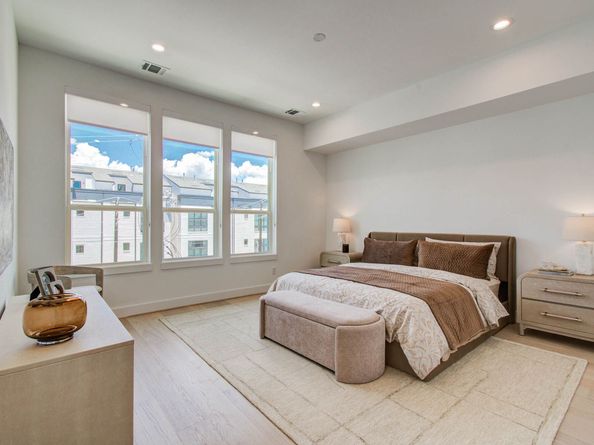 1109 Ennis Street, Houston TX 77003