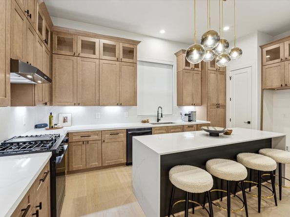 1109 Ennis Street, Houston TX 77003