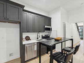 1109 Ennis Street, Houston TX 77003