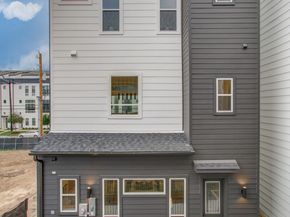 1109 Ennis Street, Houston TX 77003