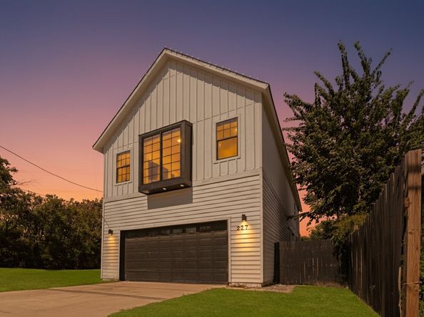 727 E 40th Street, Houston TX 77022