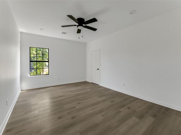 727 E 40th Street, Houston TX 77022